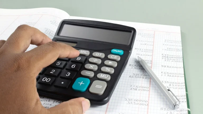 Why a SIP Investment Calculator Matters on Every Share Market App