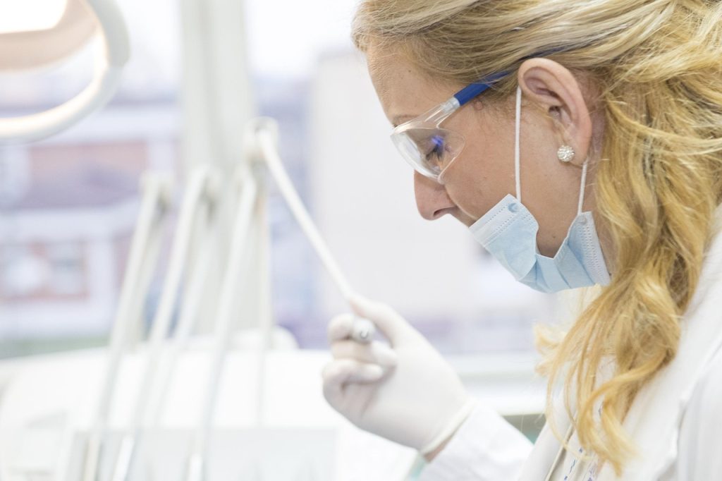 How Family Dentists Help Families Manage Dental Care During Job Transitions