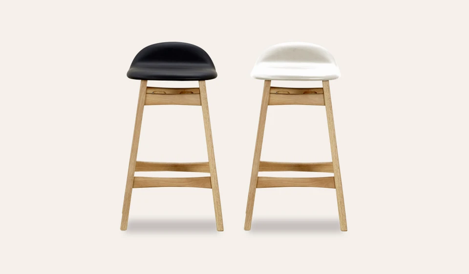 Leather Bar Stool: Add Comfort to Any Kitchen or Entertaining Space